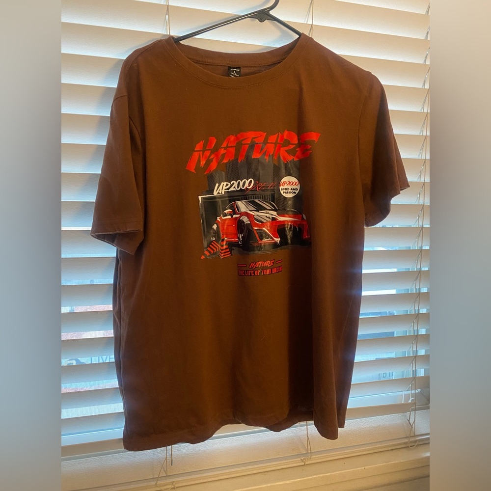 Men’s Large Graphic Tee- brown